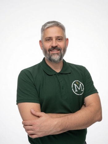 Alberto González 